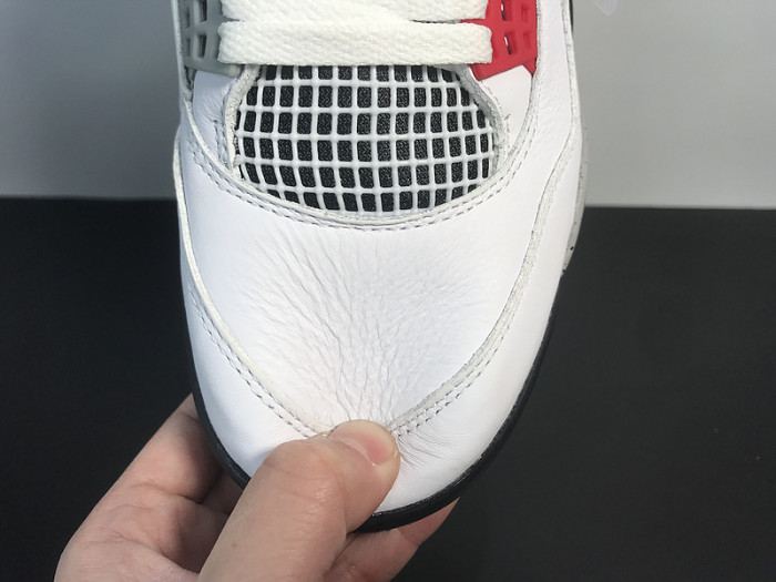 AIR JORDAN 4 RETRO SE 