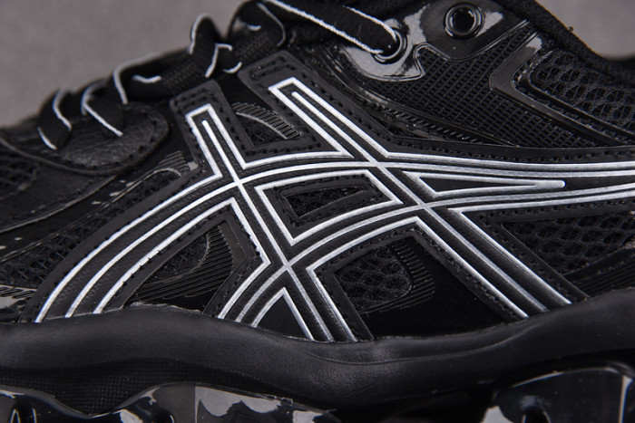 As*ic*s gel-quantum kinetic graphite grey black 1203a270-001