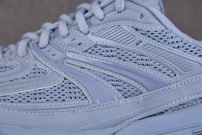 BALCIA DEFENDER SNEAKER