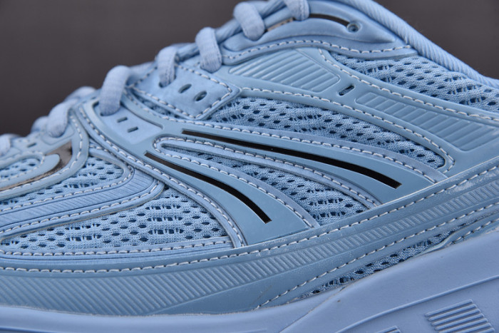 BALCIA DEFENDER SNEAKER