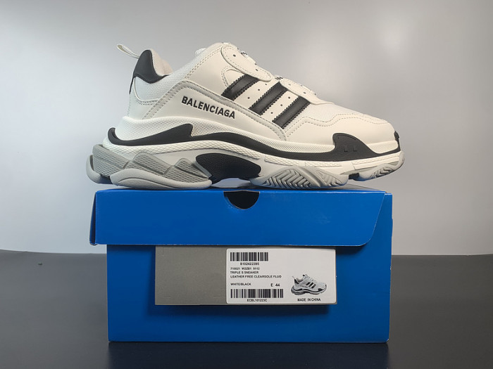 BALCIA TRIPLE S SNEAKER