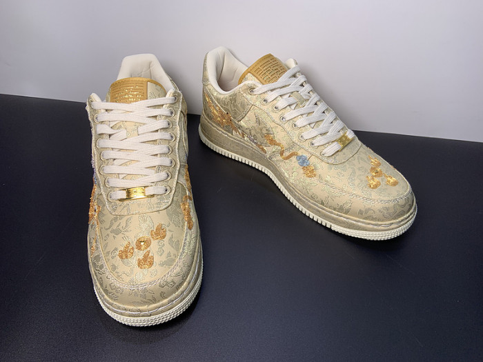 NIKE AIR FORCE 1 LOW 07 