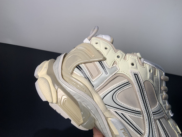 BALCIA RUNNER SNEAKER