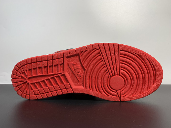 Air Jordan 1 Retro High OG Homage To Home 861428-061
