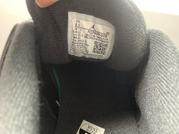 Nigel Sylvester x Air Jordan 4 RM “Driveway Grey” RM FQ7939-004