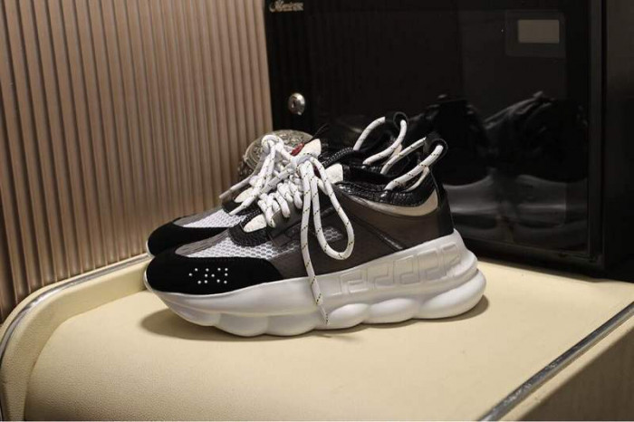 VRCE Sneaker