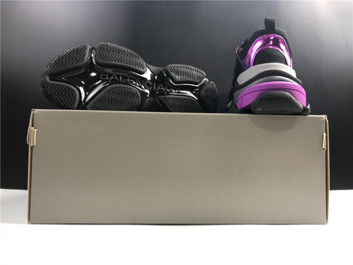 BALCIA Triple S Sneaker