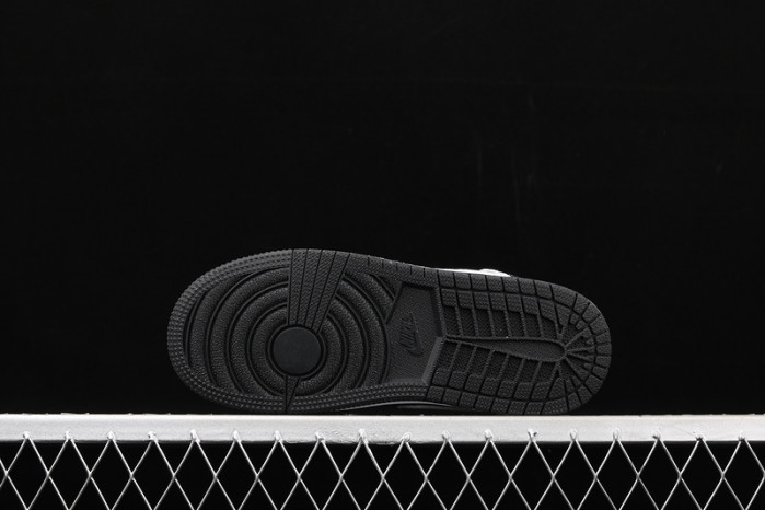 Air jordan 1 kids shoes