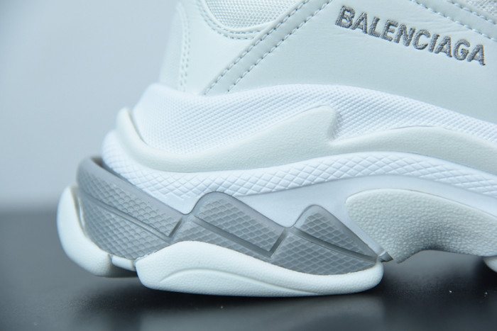BALCIA Triple S Sneaker