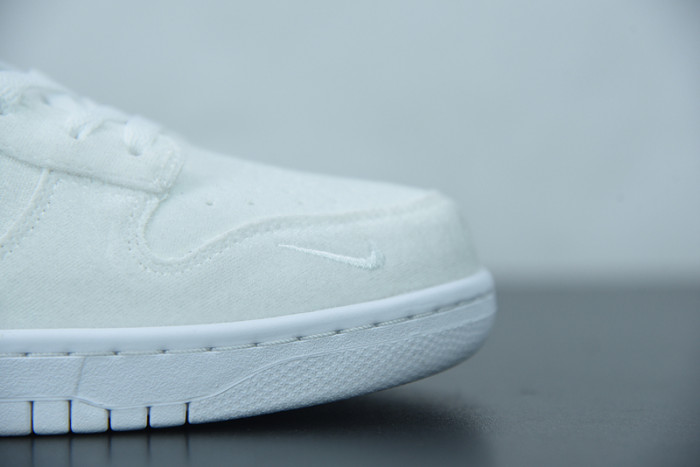 Dover Street Market Nike Dunk Low DH2686-100