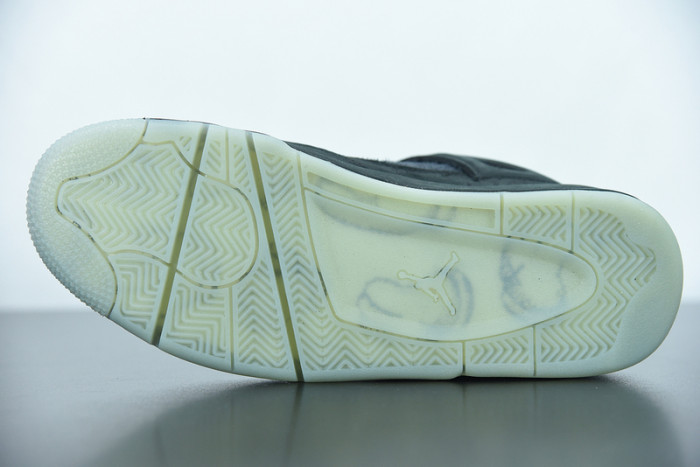 KAWS x Air Jordan 4 Black AJ4 930155-001