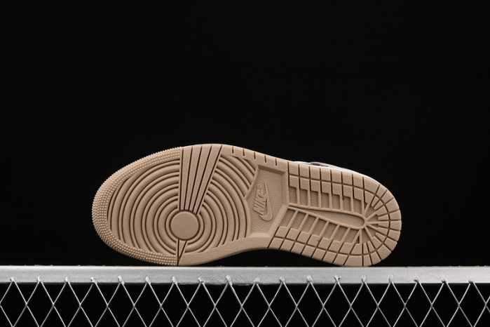 Air Jordan 1 Mid Barely Orange BQ6472-800