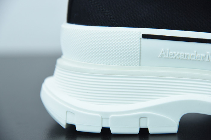 ALEXMQ Sneakers