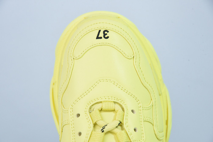 BALCIA Triple S Sneaker