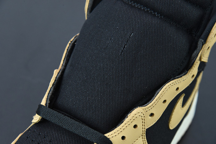 Air Jordan 1 Heirloom 555088-202