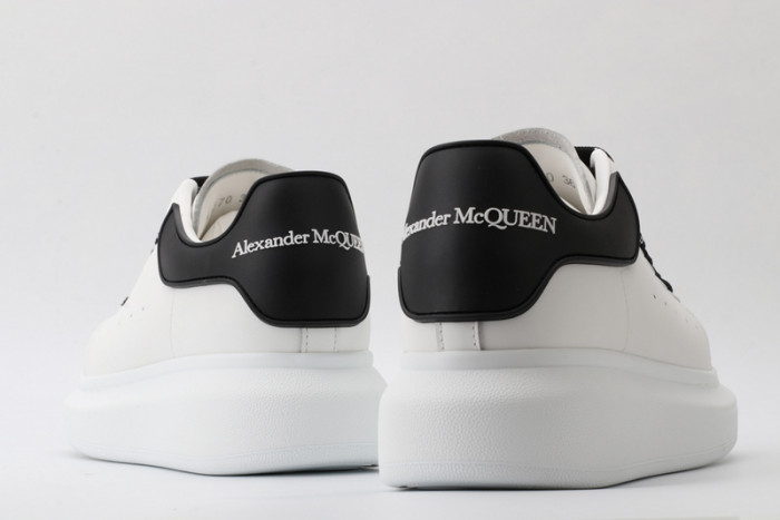 ALEXMQ Sneakers