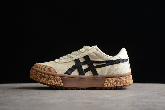 As*ic*s court trail sneaker white/black 1203a146-021