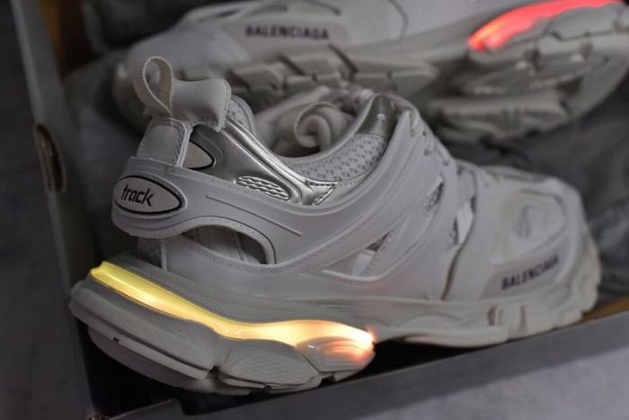 BALCIA Track SNEAKER (LED)