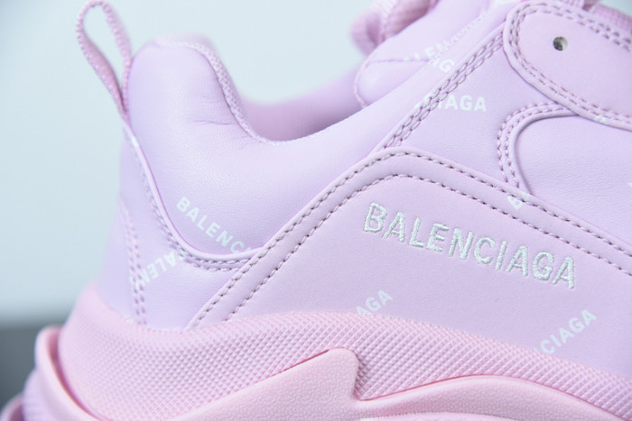 BALCIA Triple S Sneaker