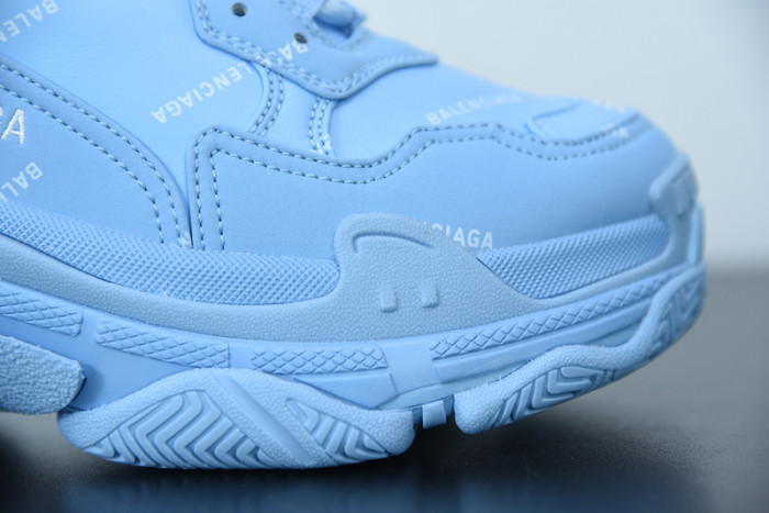 BALCIA Triple S Sneaker