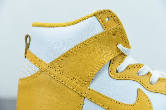 Nike Dunk High Dark Sulfur DD1869-106