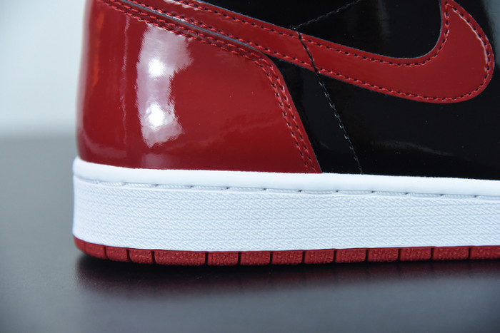 Air Jordan 1 High OG “Bred Patent” 555088-063