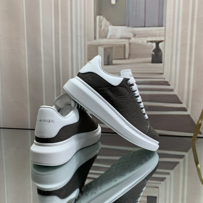 ALEXMQ Sneakers