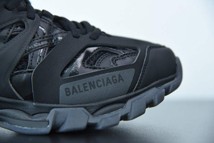 BALCIA Track SNEAKER