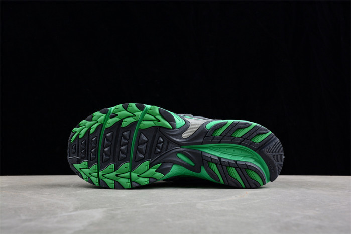 As*ic*s gel kahana tr v2 