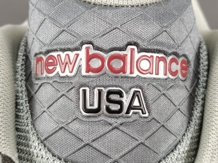 New Balance 990 V3 U990GY3