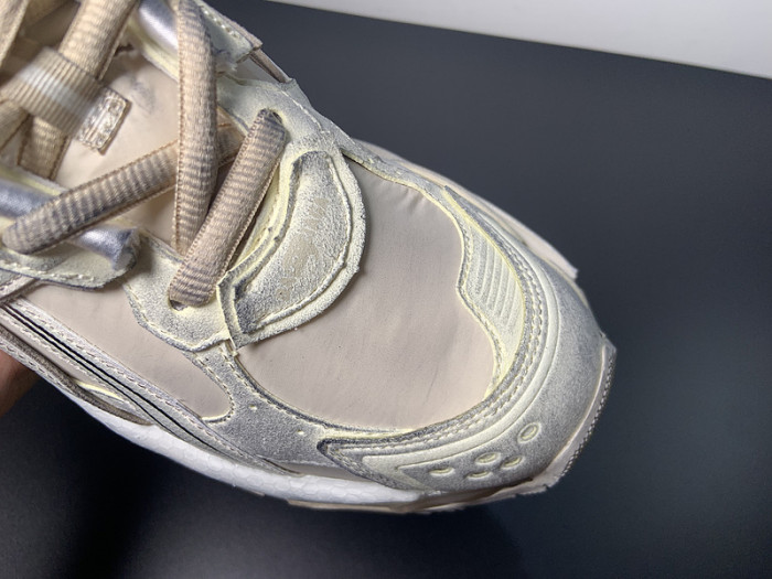 BALCIA RUNNER SNEAKER