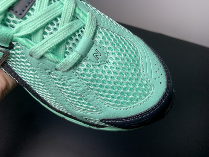 size? x New Balance 1906R "Green/Black" M1906RSB