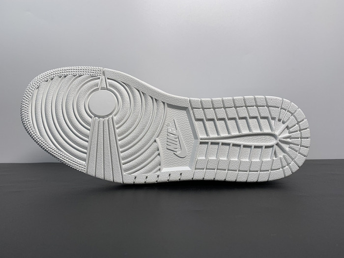 Air Jordan 1 Low "Paris" CV3043-100