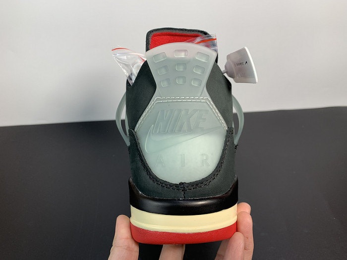OFF-WHITE x Air Jordan 4 “Bred” CV9388-001