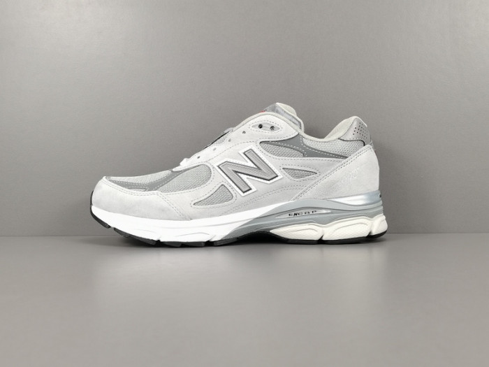 New Balance 990 V3 U990GY3