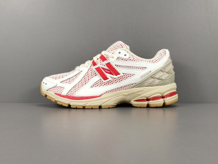 New Balance 1906R Sea Salt True Red 2022 - M1906RO