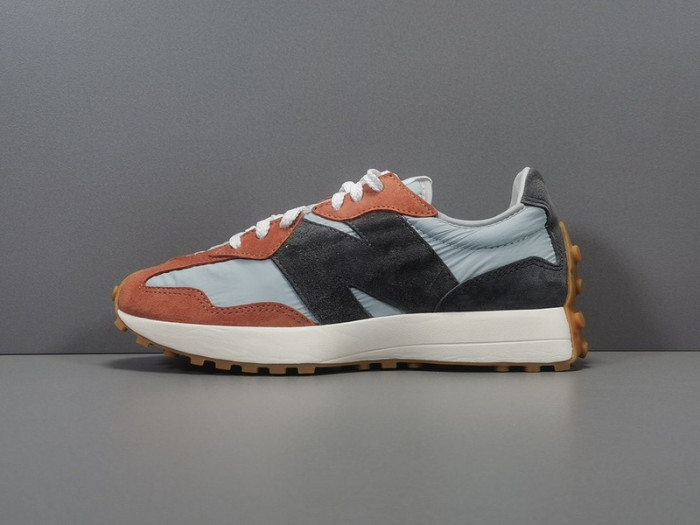New Balance 327 