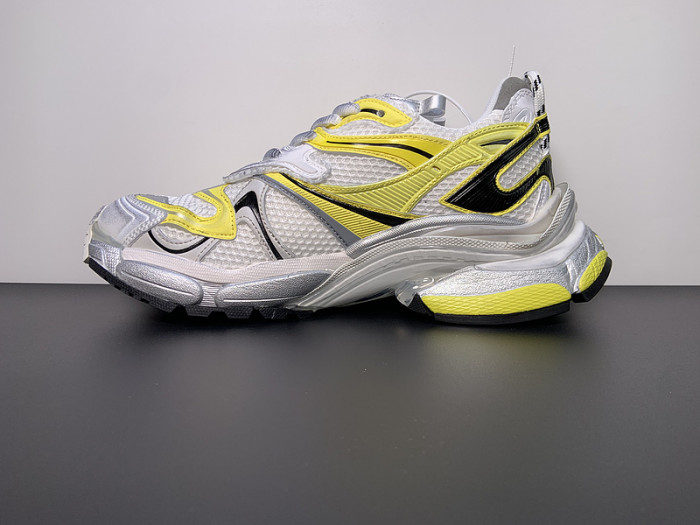 BALCIA RUNNER SNEAKER