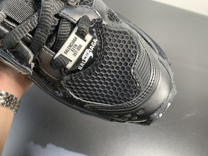 BALCIA RUNNER SNEAKER