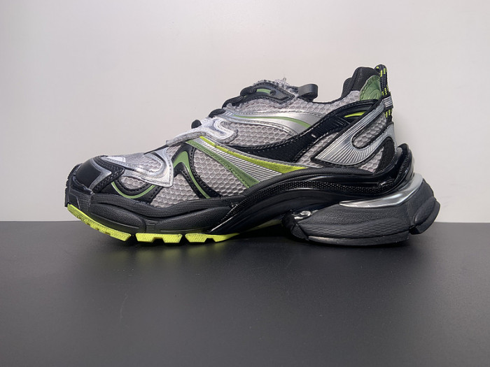 BALCIA RUNNER SNEAKER