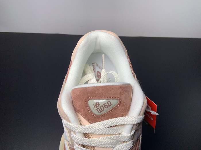 New Balance 9060 Taupe/Vintage U9060EEH