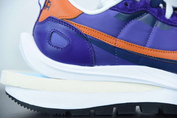 Nike Vaporwaffle sacai Iris