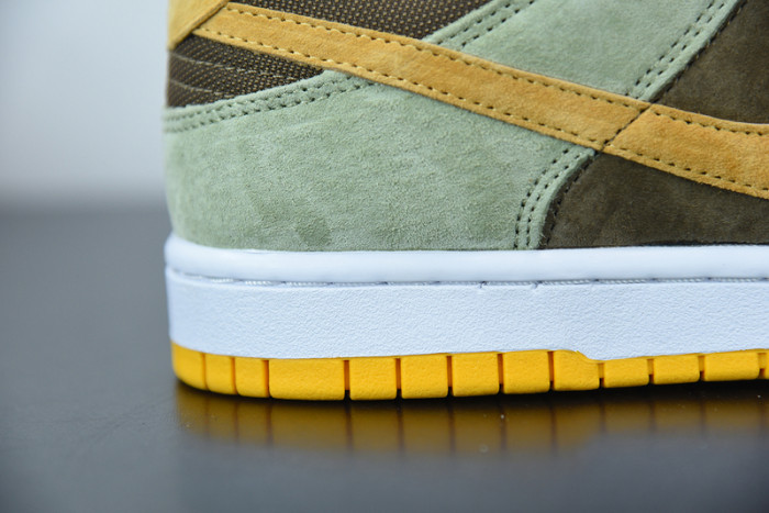 Nike Dunk Low “Dusty Olive” DH5360 -300