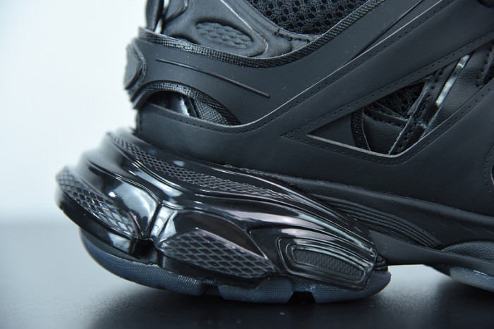 BALCIA Track SNEAKER