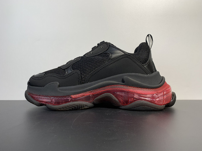 BALCIA TRIPLE S SNEAKER