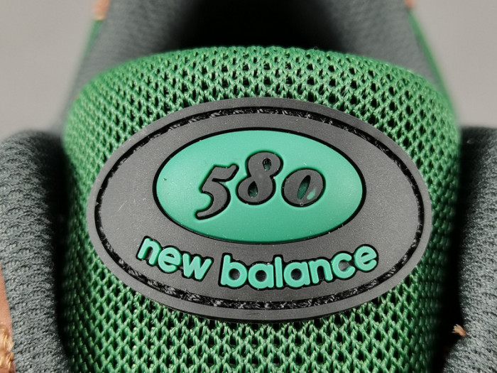 New Balance 580 Beef and Broccoli - MT580RTB