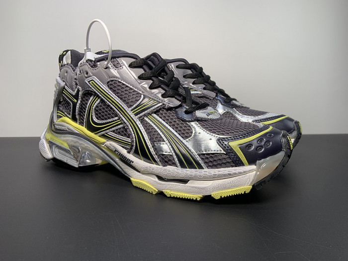 BALCIA RUNNER SNEAKER