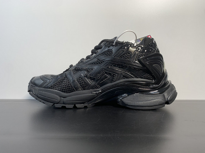 BALCIA RUNNER SNEAKER