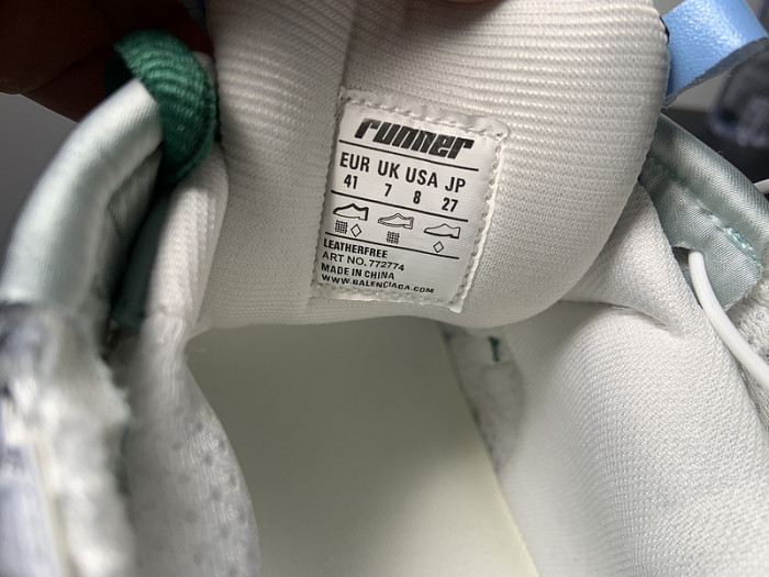 BALCIA RUNNER SNEAKER