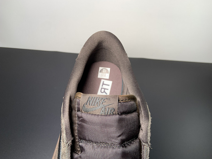 Travis Scott x Air Jordan 1 Low OG DM7866-202